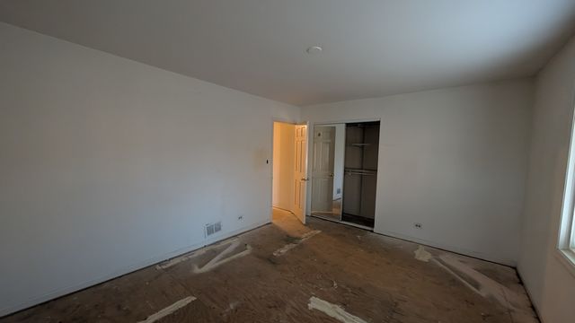 PXL_20241206_214737091