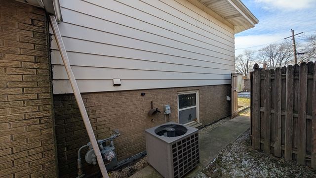 PXL_20250103_185446080