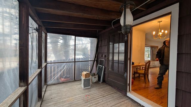 PXL_20250106_185613296