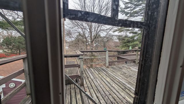 PXL_20250106_185942883