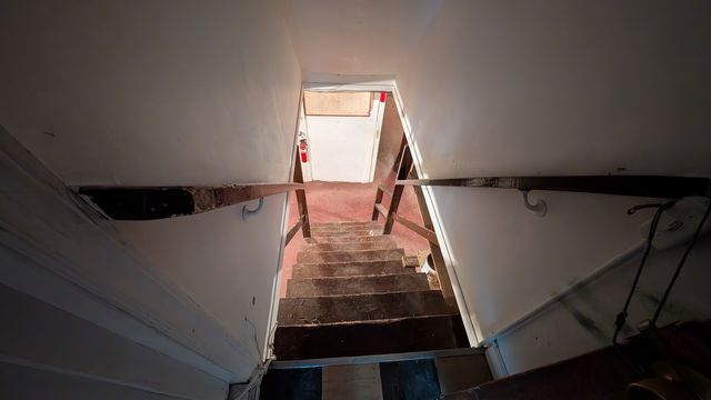 PXL_20250106_190027470