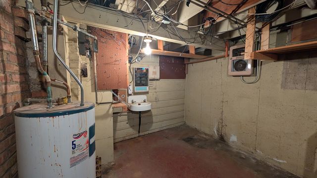 PXL_20250106_190043854