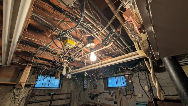 PXL_20250106_190130682