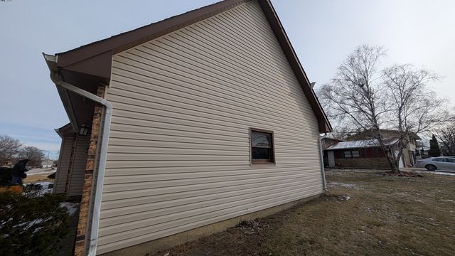 PXL_20250124_193403492