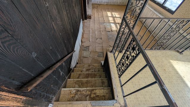 PXL_20250219_182632021