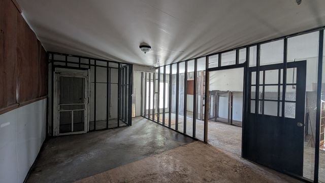 PXL_20250219_182724896