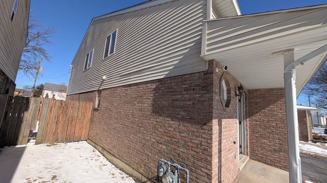 PXL_20250220_182901160