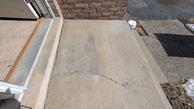 PXL_20250220_183026632