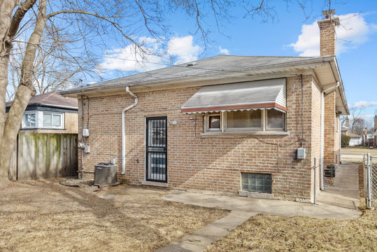 HD_1740781120991_18_14214MinervaAve_Dolton_IL_Small