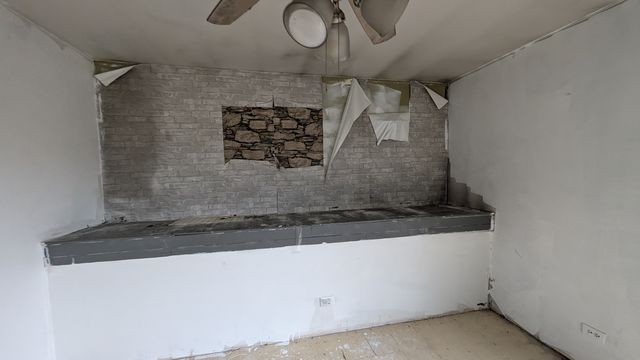 PXL_20250305_143757846