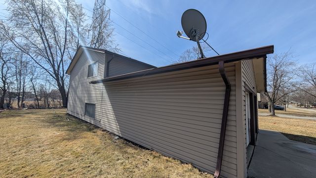 PXL_20250311_171425351