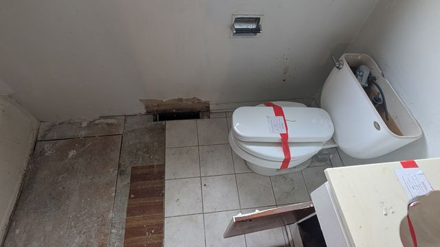 PXL_20250328_173730431