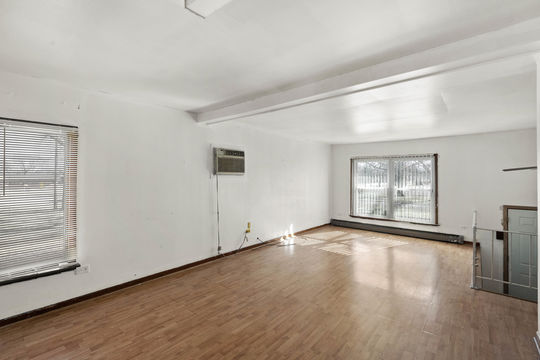 HD_1738340310235_SON02264