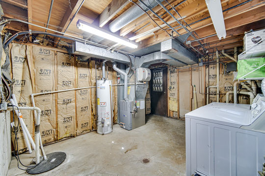 HD_1742221171891_Laundry_room