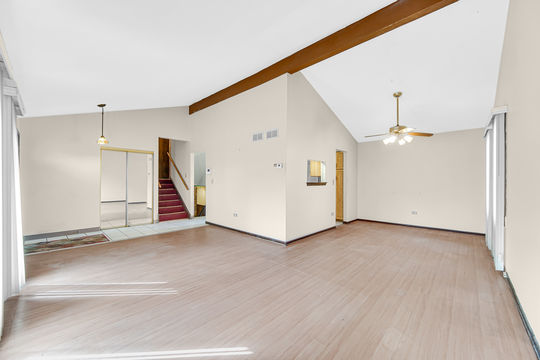 HD_1742221500409_Livingroom_2