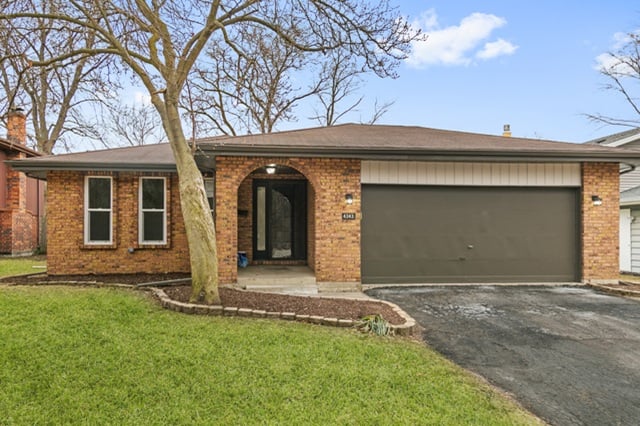 Hits & Misses Property Image