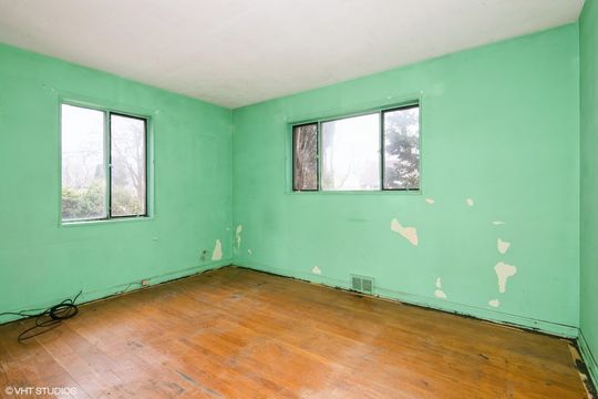 HD_1744133155228_11_600NIrvingAve_2018_MRED_2000x1333