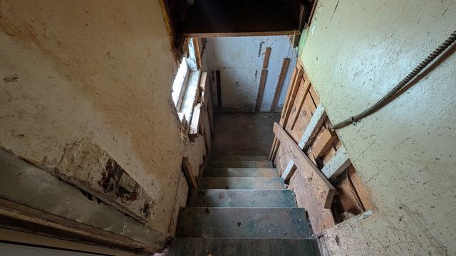 PXL_20250430_145833107