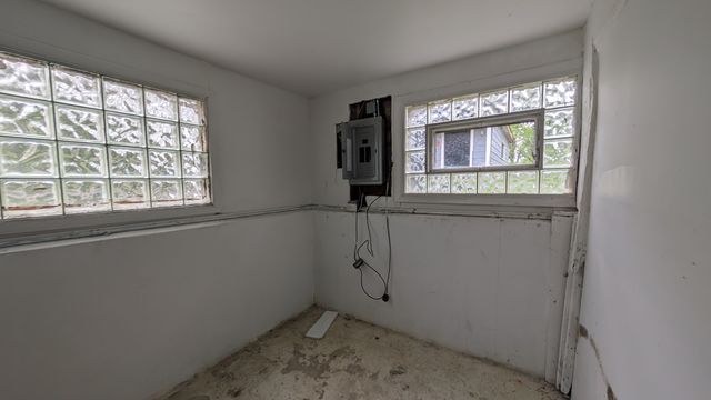 PXL_20250520_160053487