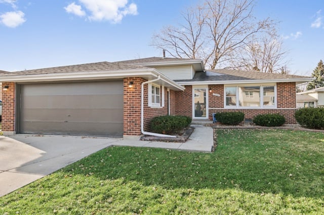 Hits & Misses Property Image
