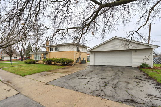 HD_1743617673513_2_web_or_mls_191_kathleen_ln