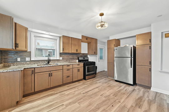 HD_1743617676663_7_web_or_mls_191_kathleen_ln