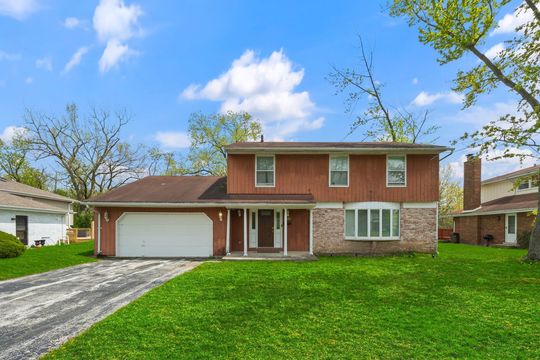 HD_1746553863453_1_1421LawrenceCrescent