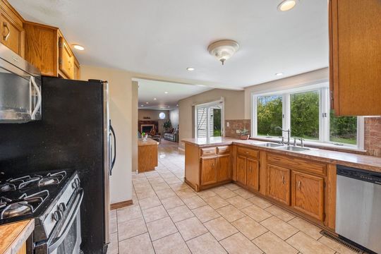 HD_1746553867311_9_1421LawrenceCrescent