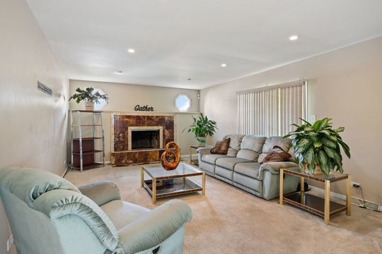 HD_1746553868633_13_1421LawrenceCrescent