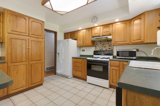 HD_1752719465038_9_4126WildwoodDr_CrystalLake_IL_Full