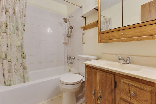 HD_1752719477374_14_4126WildwoodDr_CrystalLake_IL_Full