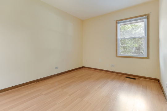 HD_1752719480287_15_4126WildwoodDr_CrystalLake_IL_Full