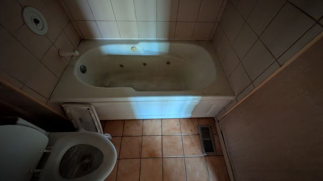 PXL_20250718_135805452.NIGHT