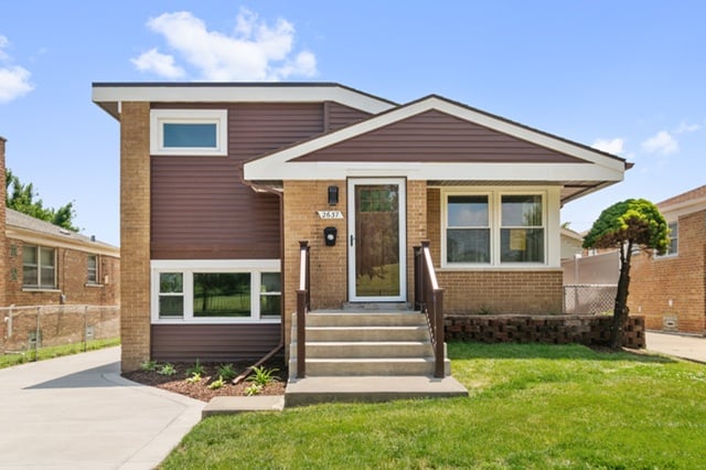 Hits & Misses Property Image
