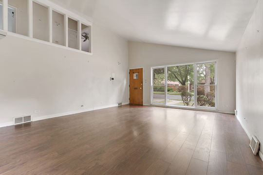 HD_1753537597661_4_15230MeadowLn_Dolton_IL_Small