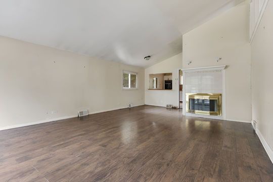 HD_1753537598861_6_15230MeadowLn_Dolton_IL_Small