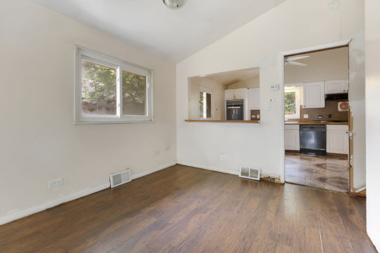 HD_1753537599463_7_15230MeadowLn_Dolton_IL_Small