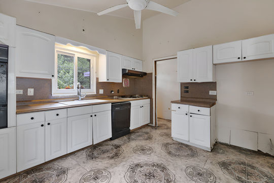 HD_1753537600757_9_15230MeadowLn_Dolton_IL_Small