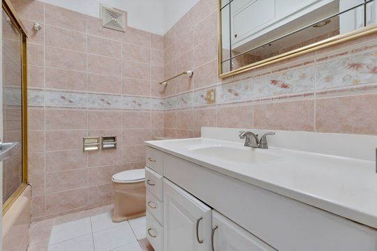 HD_1753537604858_16_15230MeadowLn_Dolton_IL_Small