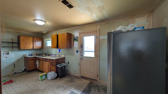 PXL_20250813_171523237