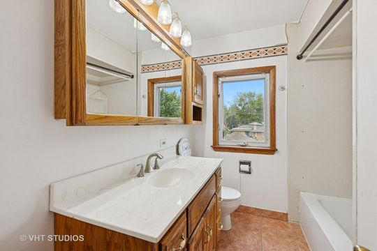 HD_15_841941_12410462