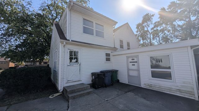 PXL_20251003_161603875