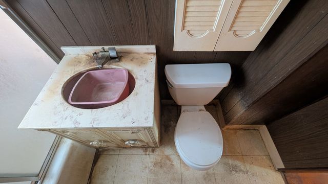 PXL_20251003_162047494