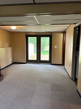 HD_1750265751870_Fam_to_door