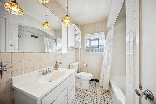 HD_1761789709650_19_3047_N_79th_Ave__Elmwood_Park__IL_60707_8