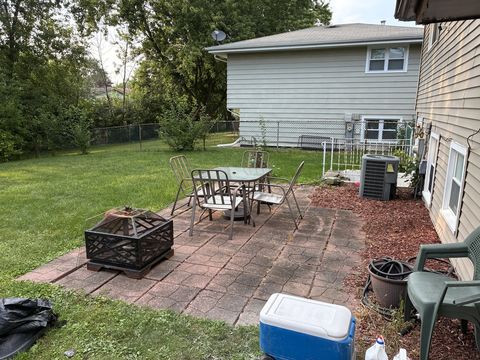 HD_1762147143342_Dyneen_house_photos2_copy_2