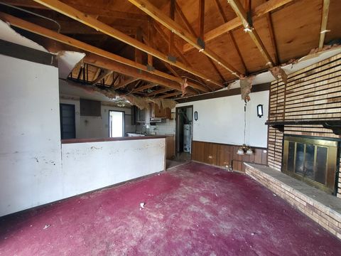 HD_1762301702588_09_Family_Room