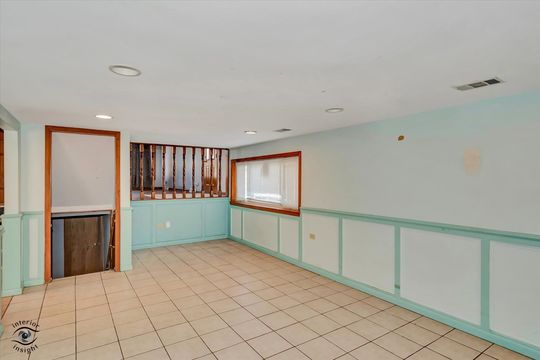 HD_1769030200885_16_Family_Room