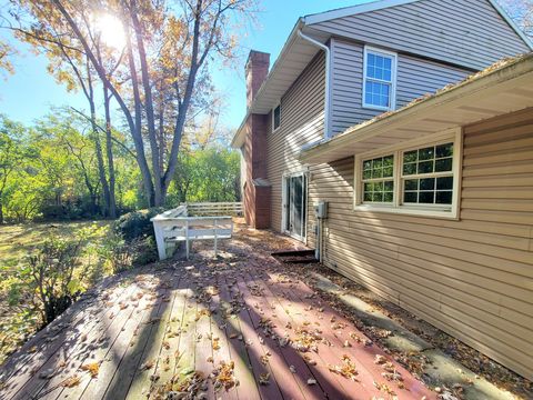 HD_1763415144808_05_Porch