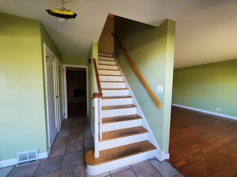 HD_1763415149462_07_Entry